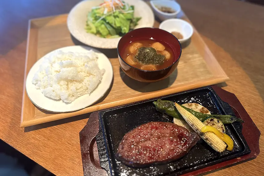 夕食